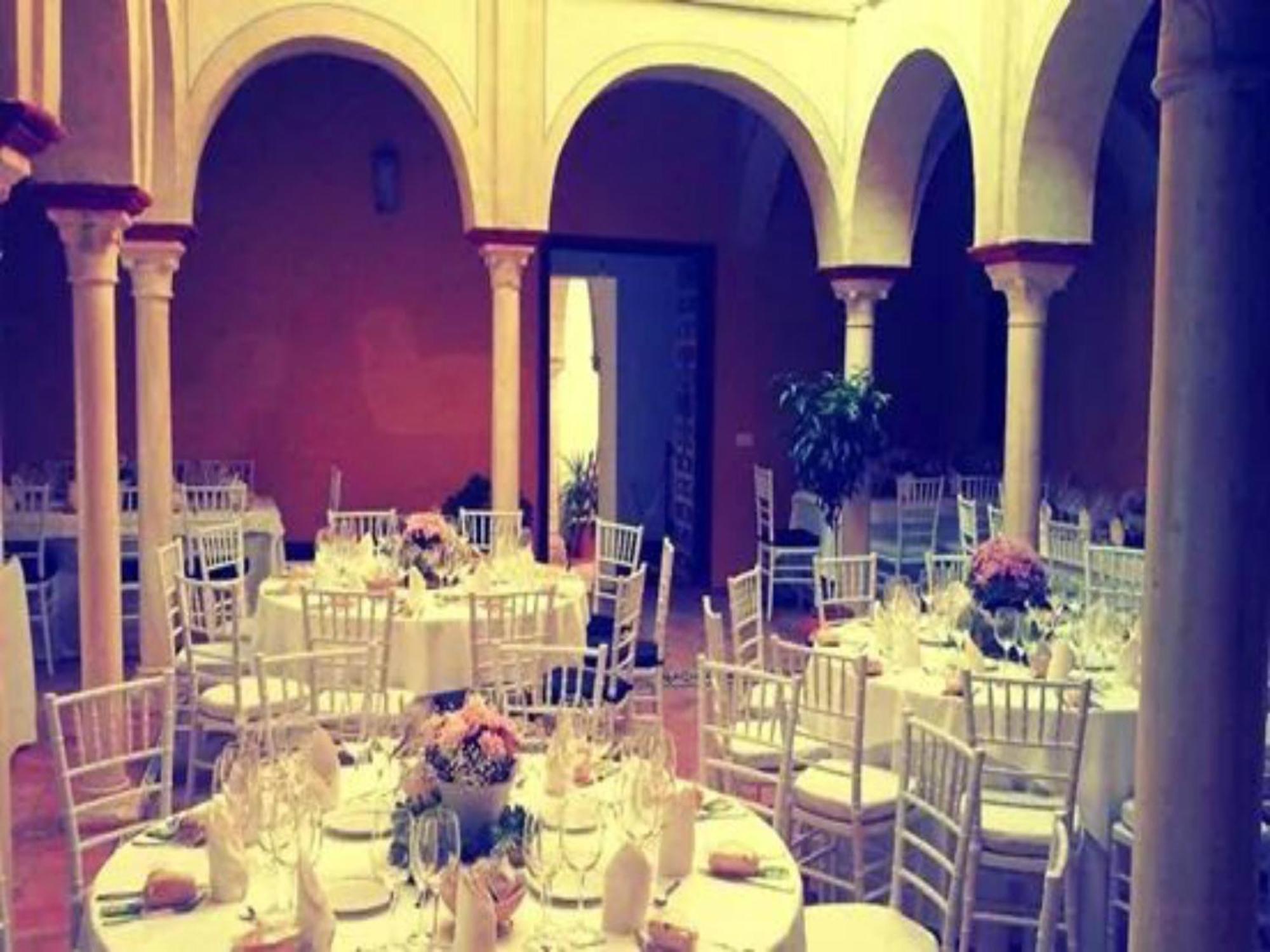 Hostal Cafe Frenteabastos Carmona  Zewnętrze zdjęcie