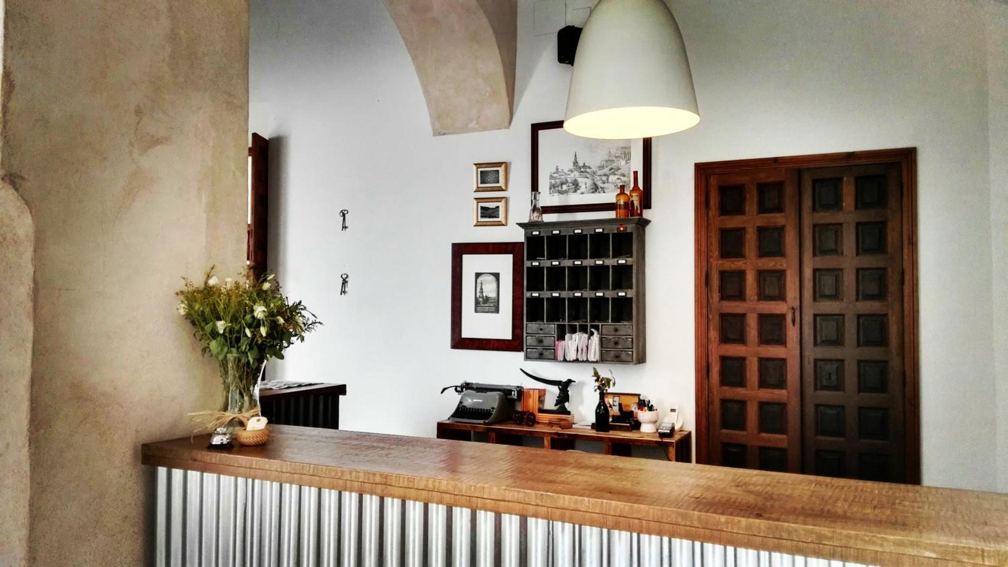 Hostal Cafe Frenteabastos Carmona  Zewnętrze zdjęcie