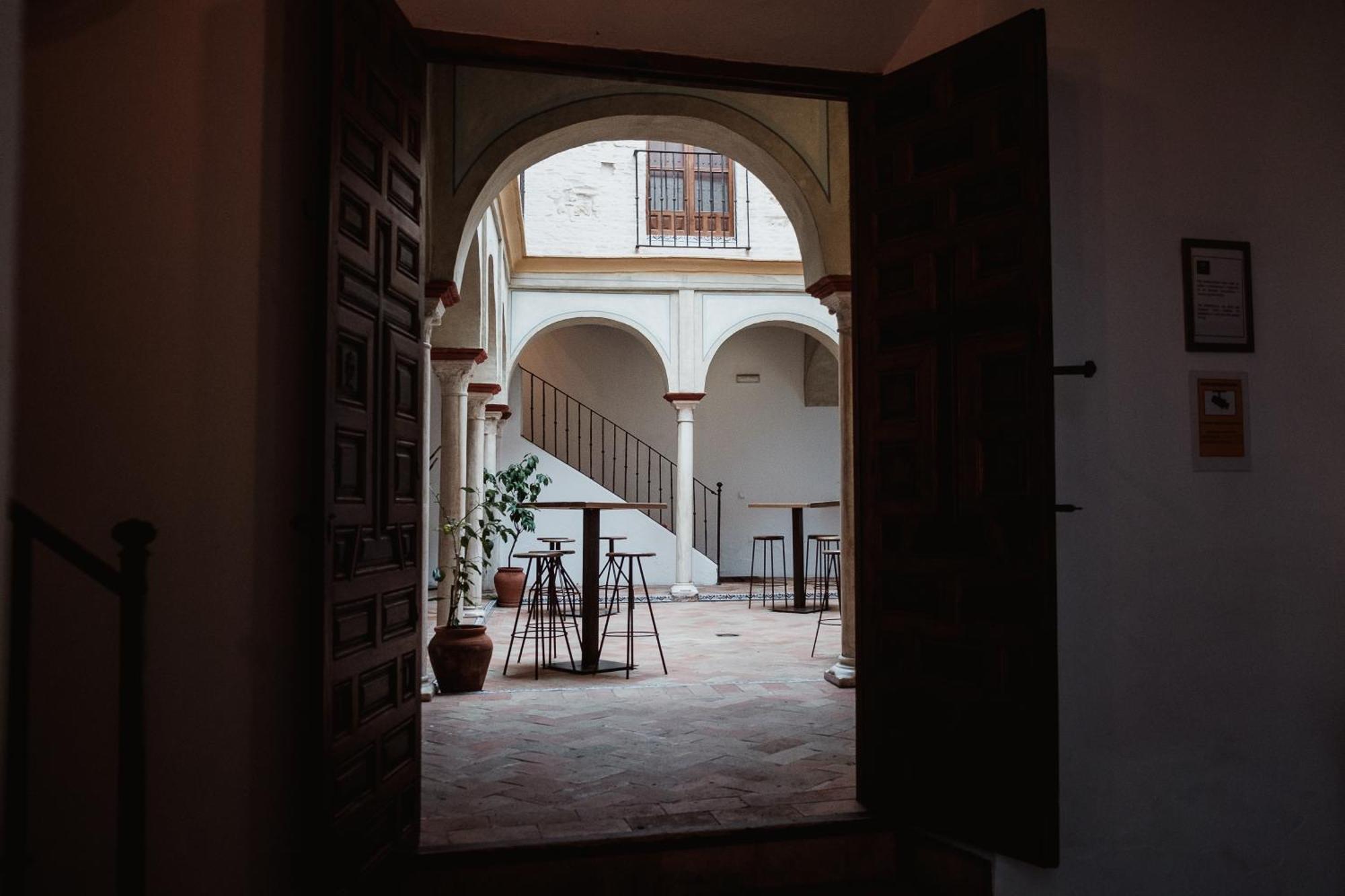 Hostal Cafe Frenteabastos Carmona  Zewnętrze zdjęcie