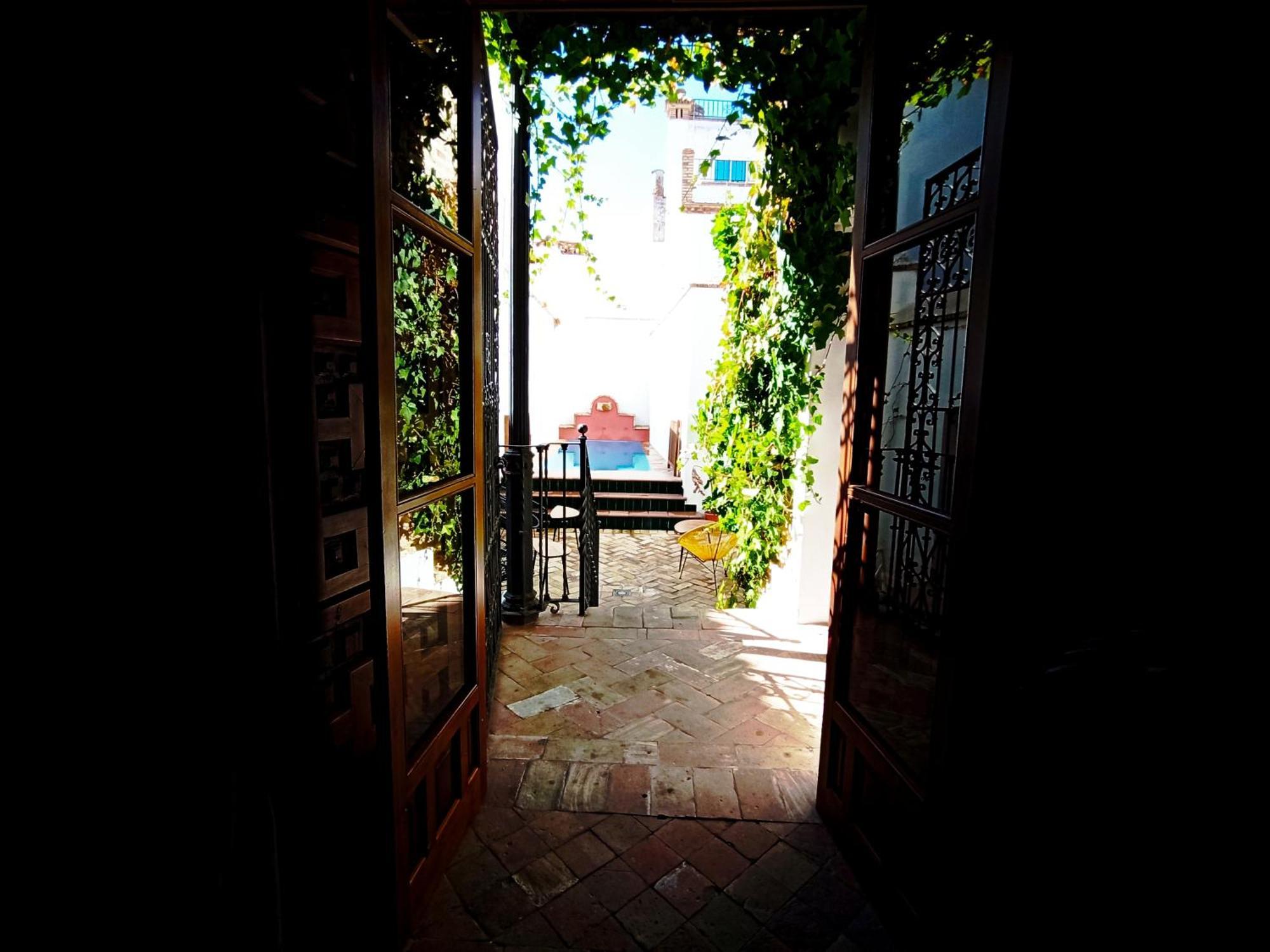 Hostal Cafe Frenteabastos Carmona  Zewnętrze zdjęcie