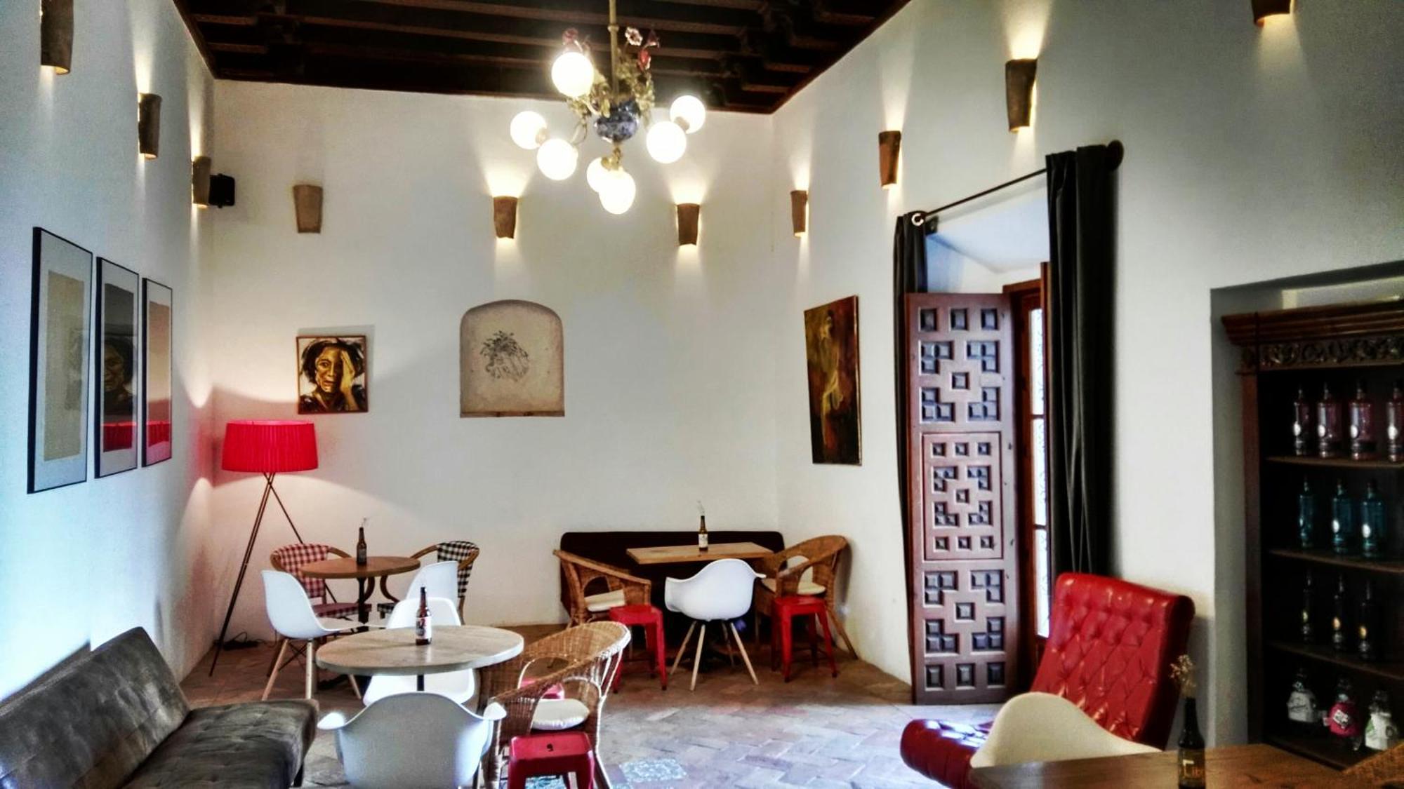 Hostal Cafe Frenteabastos Carmona  Zewnętrze zdjęcie