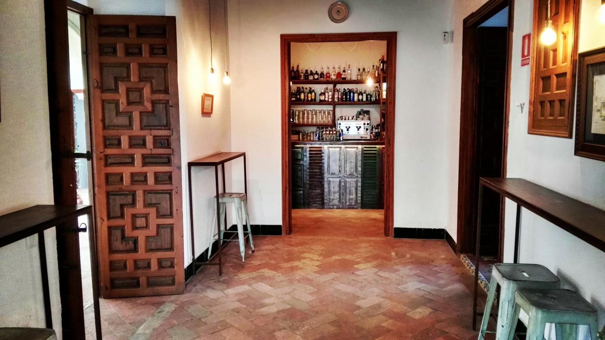 Hostal Cafe Frenteabastos Carmona  Zewnętrze zdjęcie