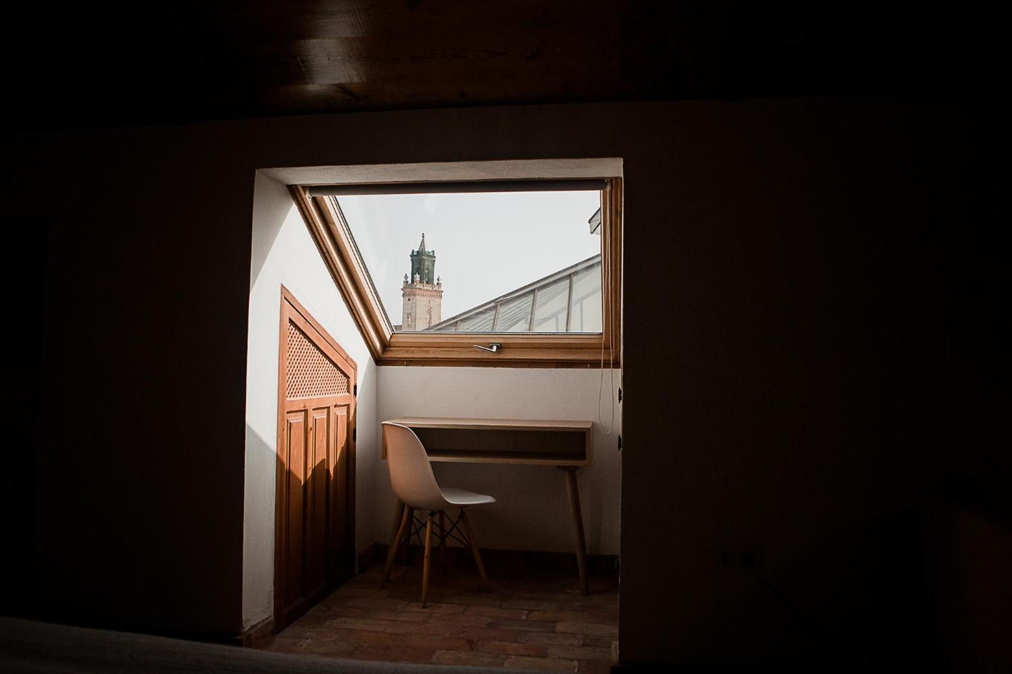 Hostal Cafe Frenteabastos Carmona  Zewnętrze zdjęcie