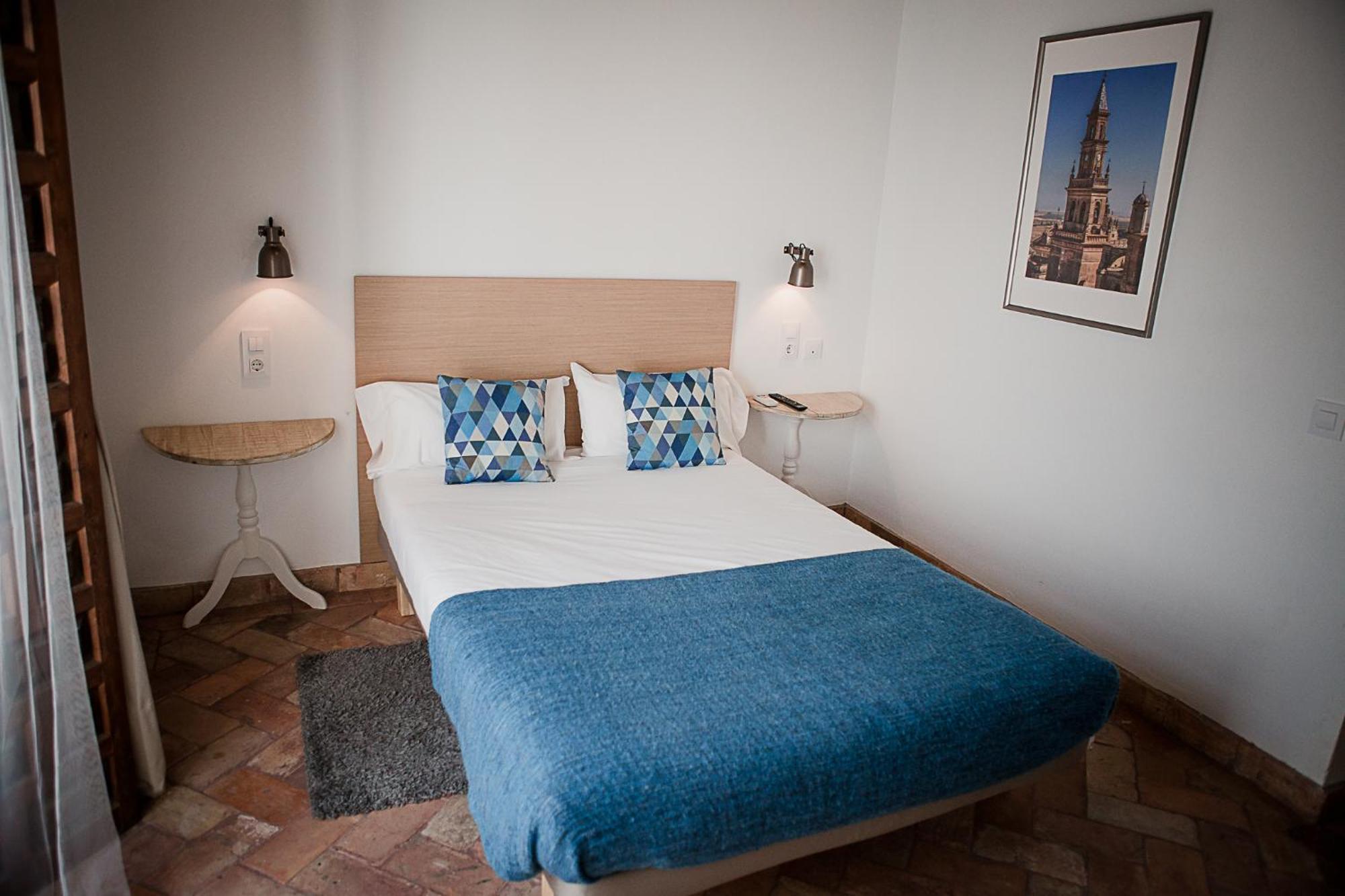Hostal Cafe Frenteabastos Carmona  Zewnętrze zdjęcie