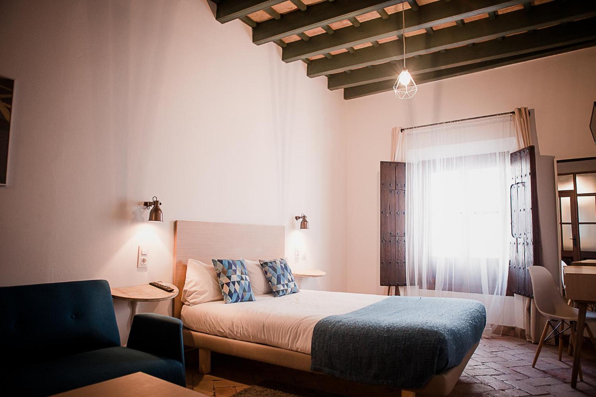 Hostal Cafe Frenteabastos Carmona  Zewnętrze zdjęcie
