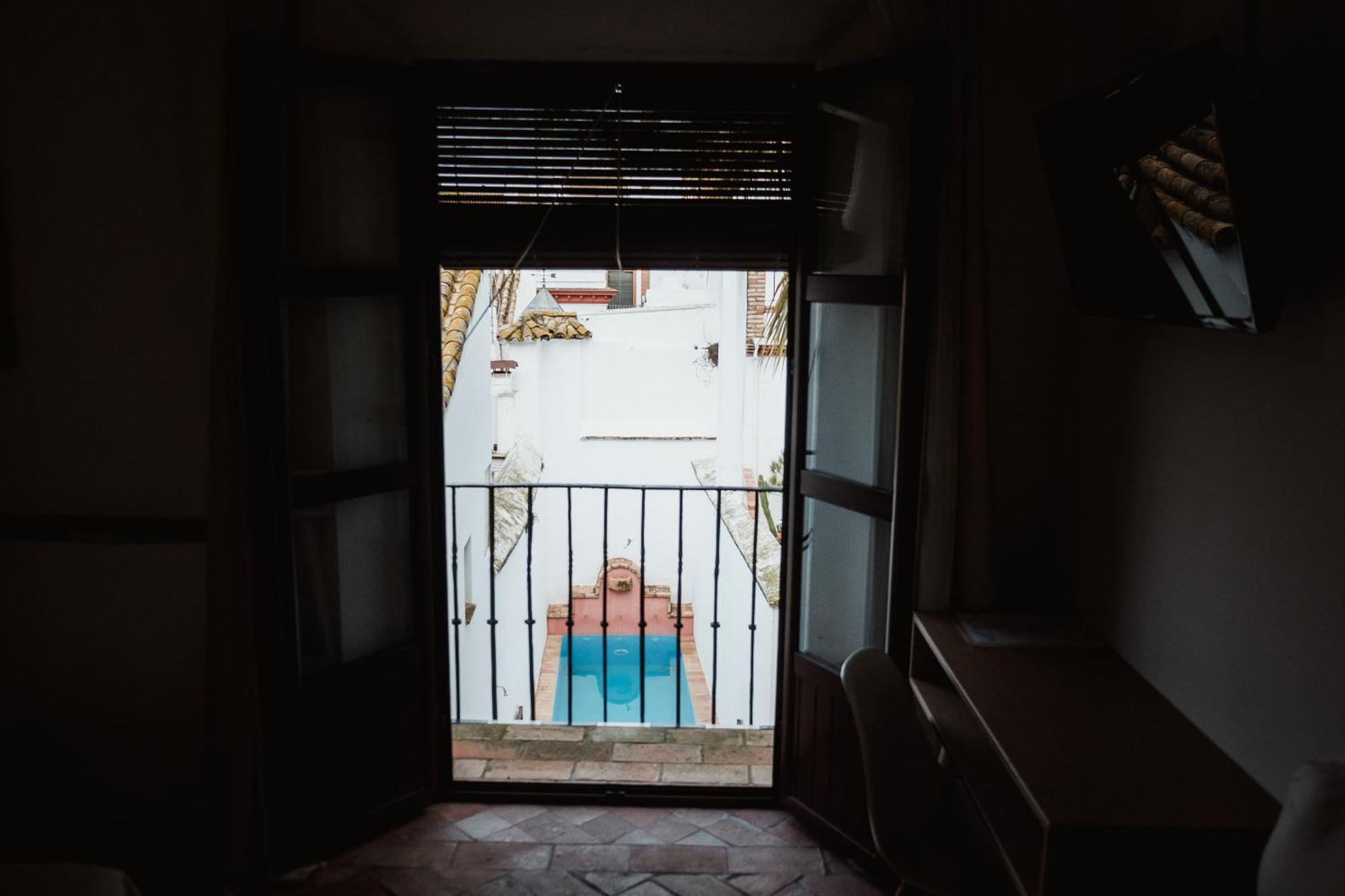 Hostal Cafe Frenteabastos Carmona  Zewnętrze zdjęcie