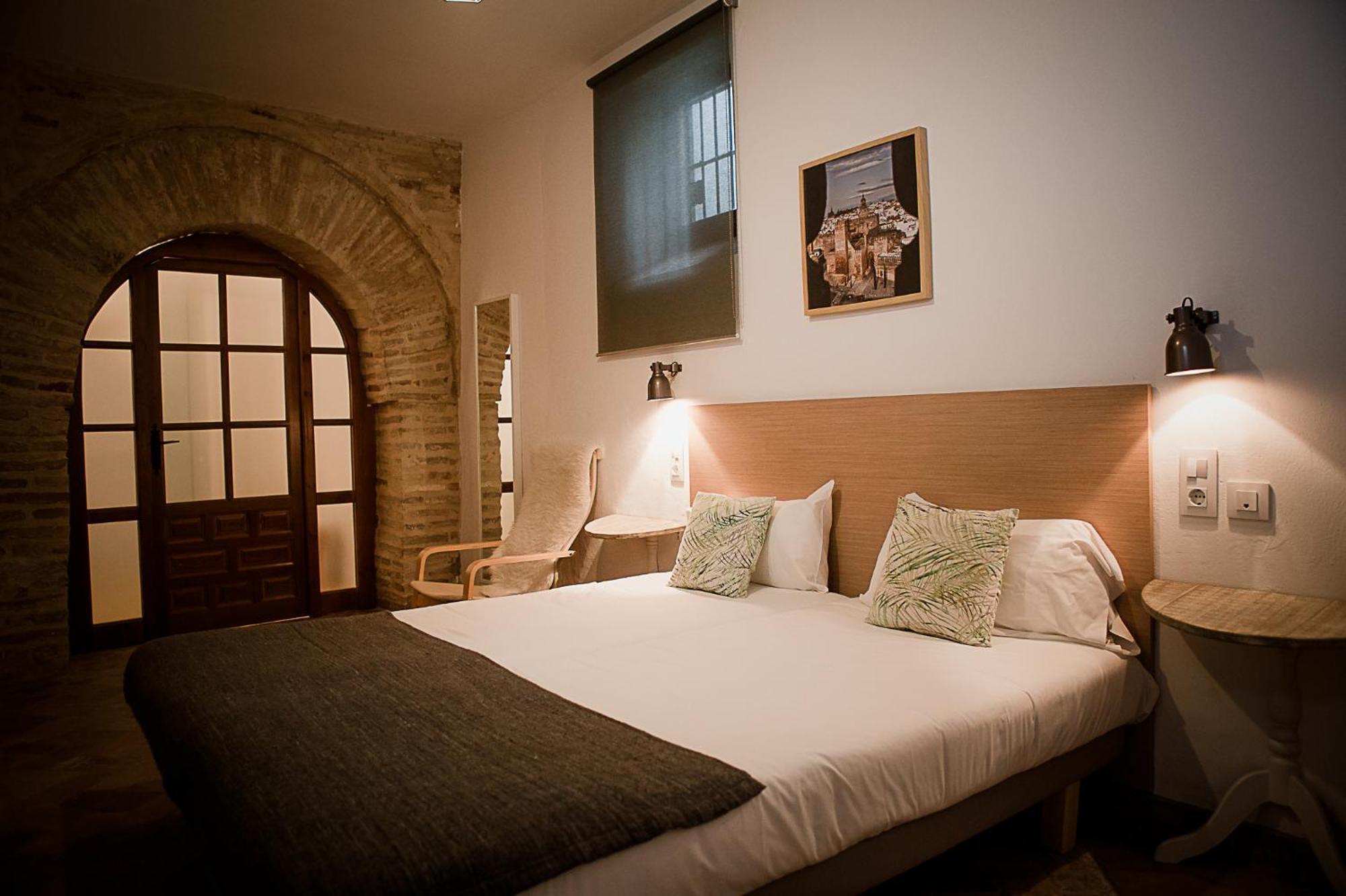 Hostal Cafe Frenteabastos Carmona  Zewnętrze zdjęcie